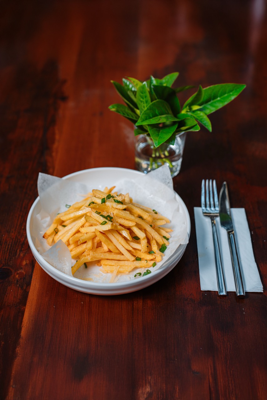 TRÜFLÜ PARMESANLI PATATES 